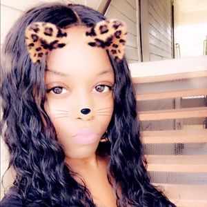 Meet your Posher, Elichia